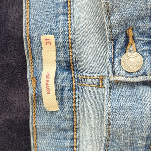 Levi's Boyfriend Jeans - Picture 3 of 4